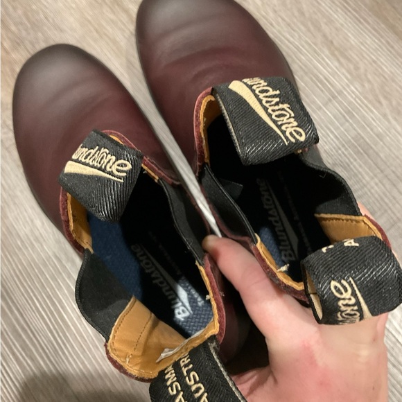 Blundstone BL 1352 Chelsea Shiraz Leather Boots - Picture 7 of 13